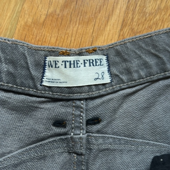 We The Free Good Luck Mid-Rise Barrel Jeans size 28 Falcon Gray - Picture 5 of 6